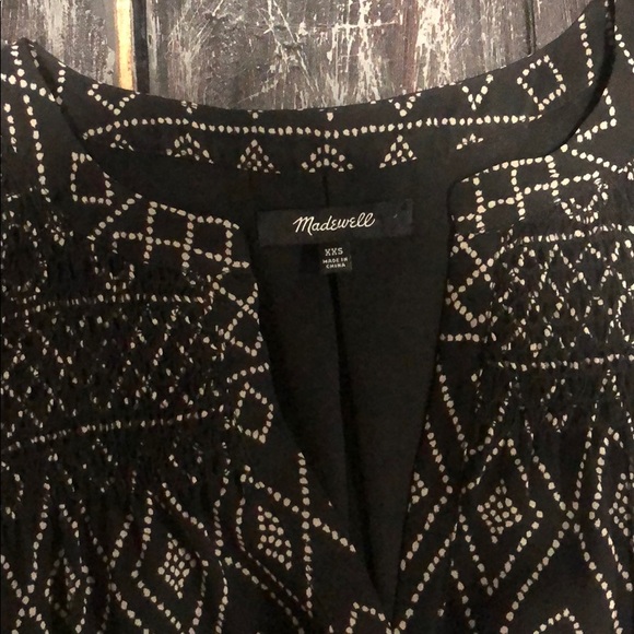 White and black made well dress xxs - Picture 2 of 3